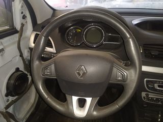 VOLANTE RENAULT MEGANE III BERLINA 5P