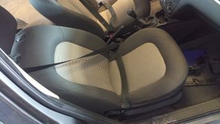 ASIENTO DELANTERO DERECHO FIAT LINEA (110)