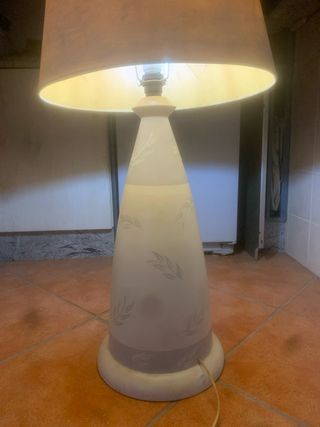 Lámpara de salón o comedor beige