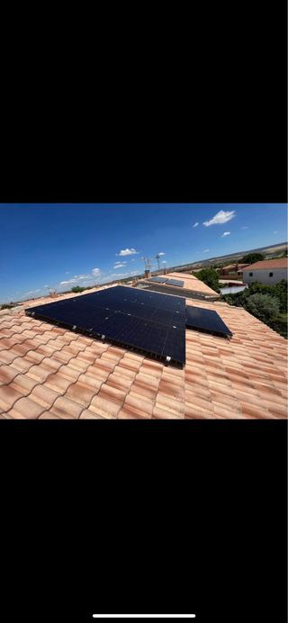 Hacemos instalaciones fotovoltaicas aisladas.