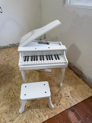 Piano de cola Hape blanco