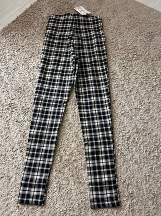 Pantalón cuadros Zara