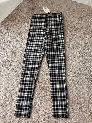 Pantalón cuadros Zara
