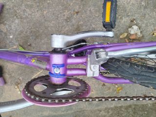 Bicicleta Morada Infantil.
Revisada.