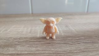Figura Gizmo estilo Playmobil