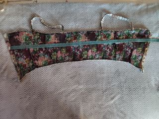 Corsé floral con encaje y tirantes