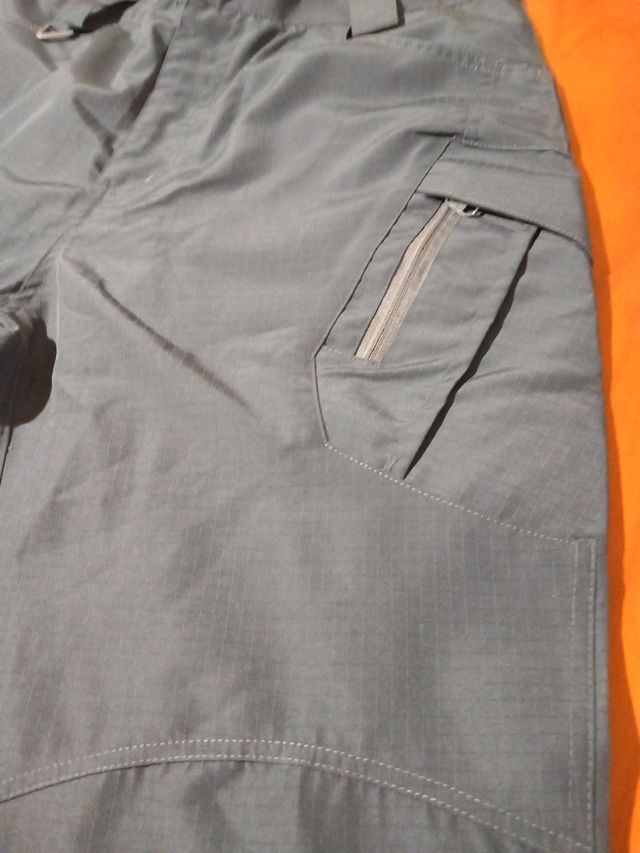 Pantalón deportivo outdoor gris