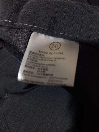 Pantalón deportivo outdoor gris