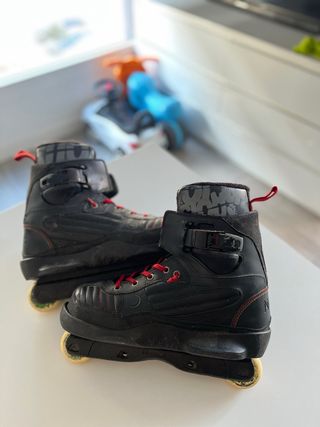 PATINES DE LÍNEA AGRESIVOS
NIMH SHIMA V2 
TALLA 43