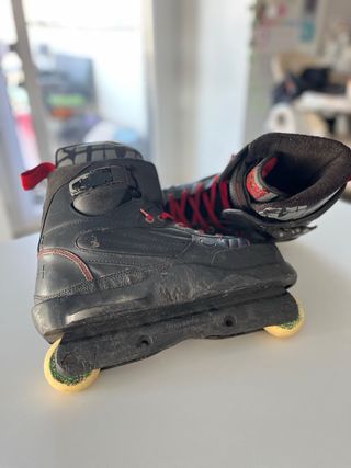 PATINES DE LÍNEA AGRESIVOS
NIMH SHIMA V2 
TALLA 43