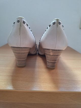ZAPATOS DE MUJER DE PIEL