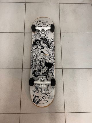 Skate Oxelo Blanco Diseño Negro