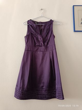 Vestido morado Blanco Talla XS