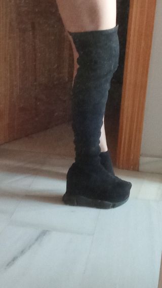 Botas altas plataforma Dollskill negras góticas