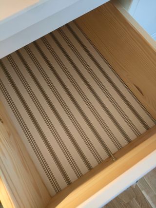 Cómoda HEMNES de Ikea