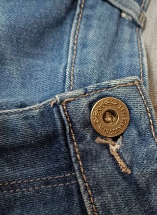 Pantalón Levi's chica Talla 36 tiro bajo