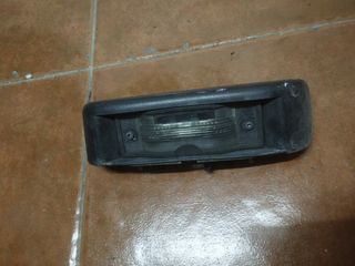 Luz matrícula coche
