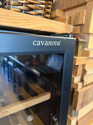 Vinoteca Cava 24 Botellas