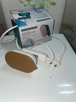 Mini Plancha Eléctrica Portátil  precio negociable