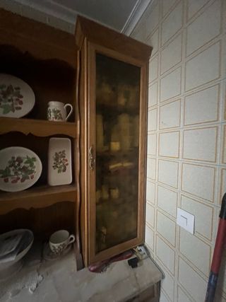 Mueble de cocina madera y cristal 