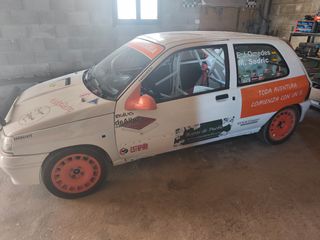 Renault Clio 1.8 16v rally