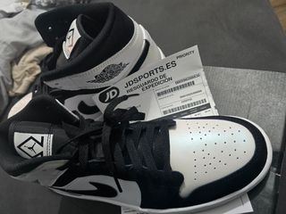 Jordan AJ1 Mid Exclusivas Negro Blanco