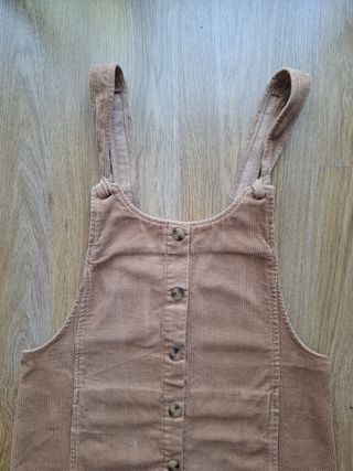 Peto de pana de Pull&Bear talla M.