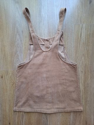 Peto de pana de Pull&Bear talla M.