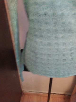 Chaqueta acrílica cruzada color verde azulado