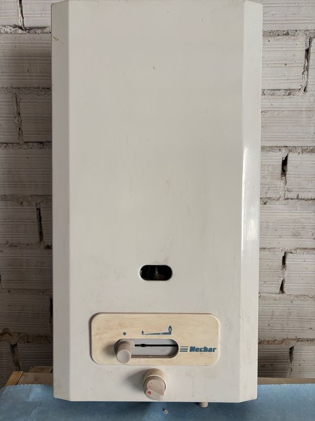 Calentador Gas Butano Nechar Beige/Blanco