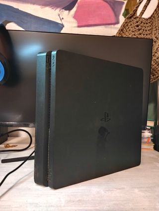 PlayStation 4 - PS4 Slim 500GB 