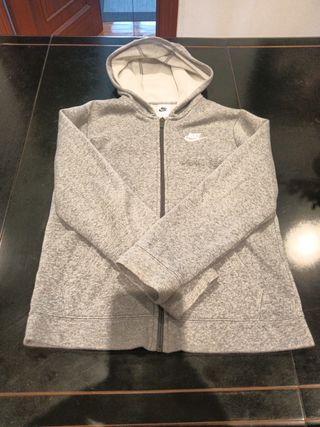 Chaqueta Nike gris con cremaller Niño T.147-158
