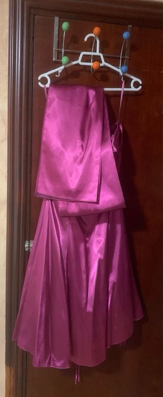 Vestido de fiesta satinado con chal