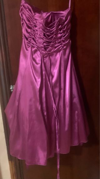 Vestido de fiesta satinado con chal