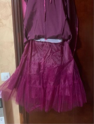 Vestido de fiesta satinado con chal