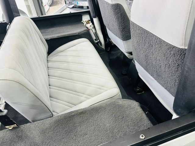 Jeep Wrangler 2.5 YJ Soft Top (1992) 