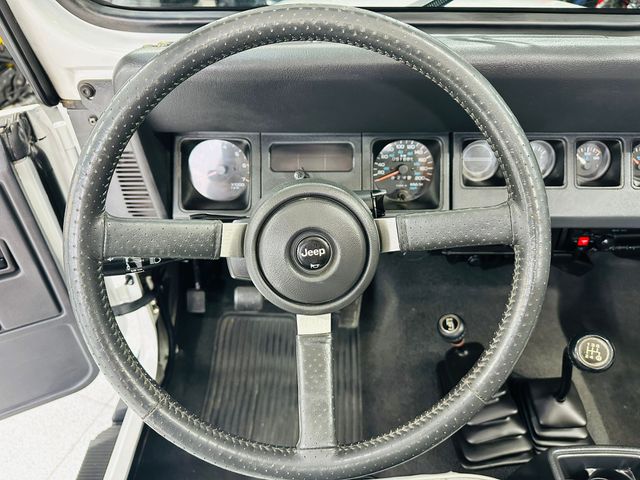 Jeep Wrangler 2.5 YJ Soft Top (1992) 