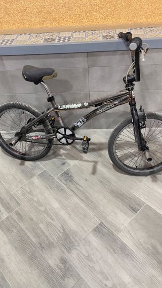 Bicicleta BMX Monty