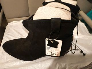 Botines negros talla 37