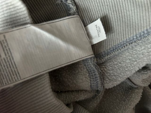 Sudadera Nike Gris con Diseño