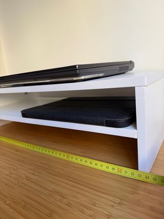 Soporte elevador para portátil blanco