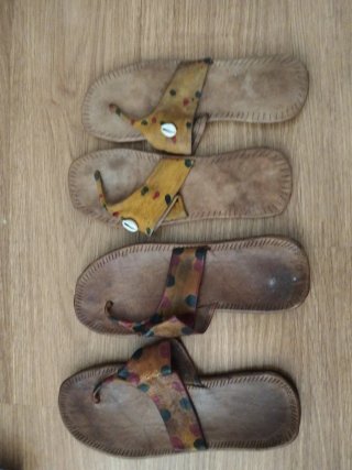 Sandalias chanclas cuero artesanales