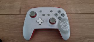 Nintendo Switch OLED bianco e nero