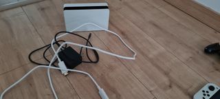 Nintendo Switch OLED bianco e nero