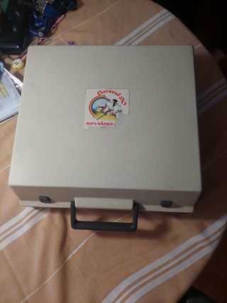 Máquina de escribir Olympia Traveller de Luxe