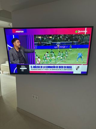 Smart TV TD Systems Negra 42 pulgadas
