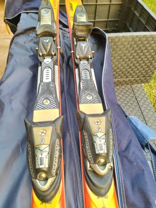 Esquís Atomic BetaRace X 9.16 con funda Salomon