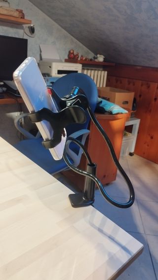 Supporto collo d'oca flessibile per cellulare