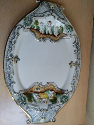 Bandeja de porcelana decorada