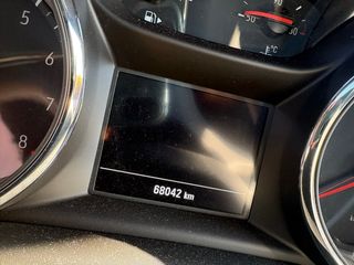 Opel Astra 2021